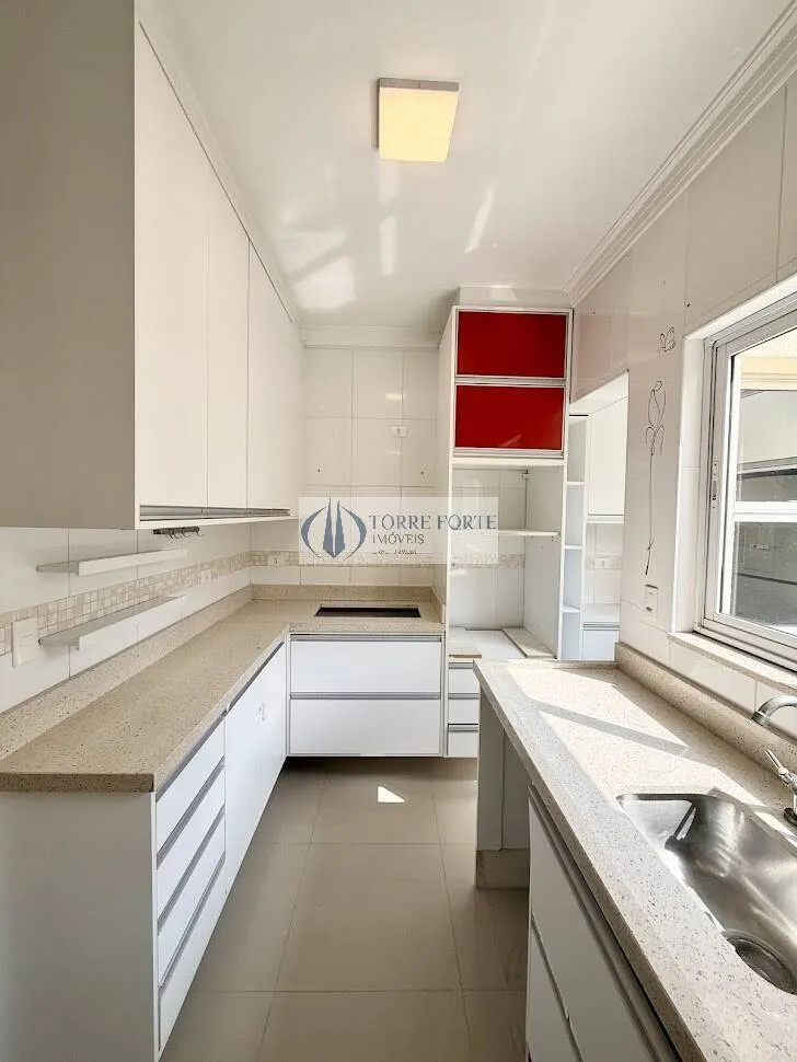 Imagem Linda cobertura com 168 m², 3 dormitórios sendo 1 suíte, 2 vagas de garagem