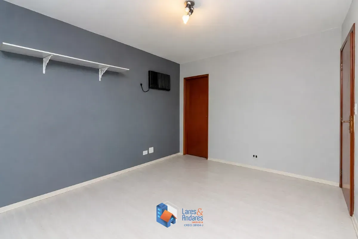 Imagem Sobrado para venda em Vila Madalena com 4 quartos, sendo 2 suítes, 191m²