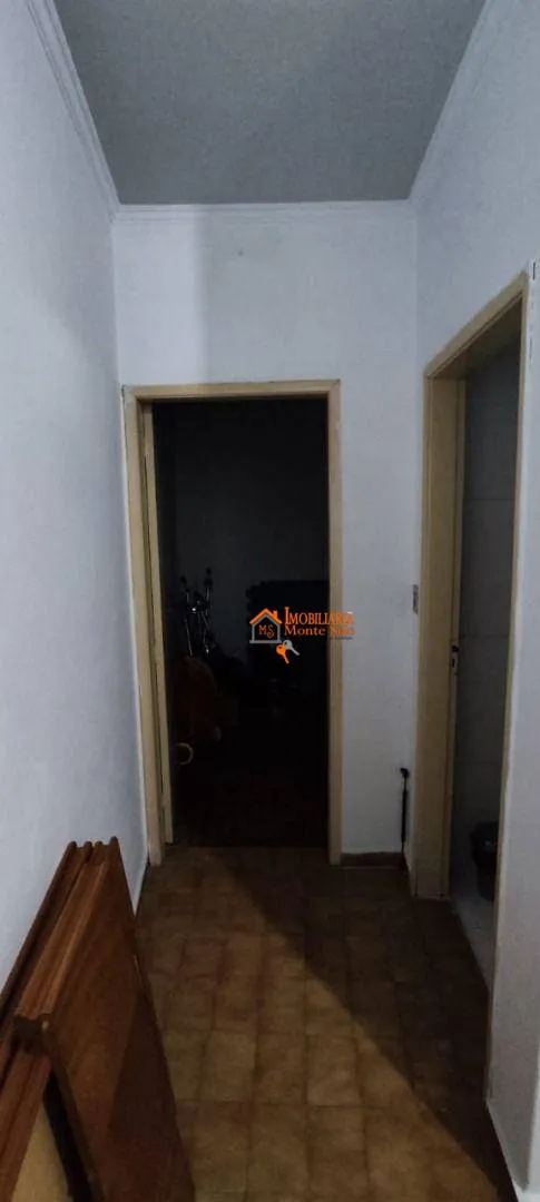 Imagem Sobrado com 3 dormitórios à venda, 280 m² por R$ 850.000,00 - Vila Augusta - Guarulhos/SP