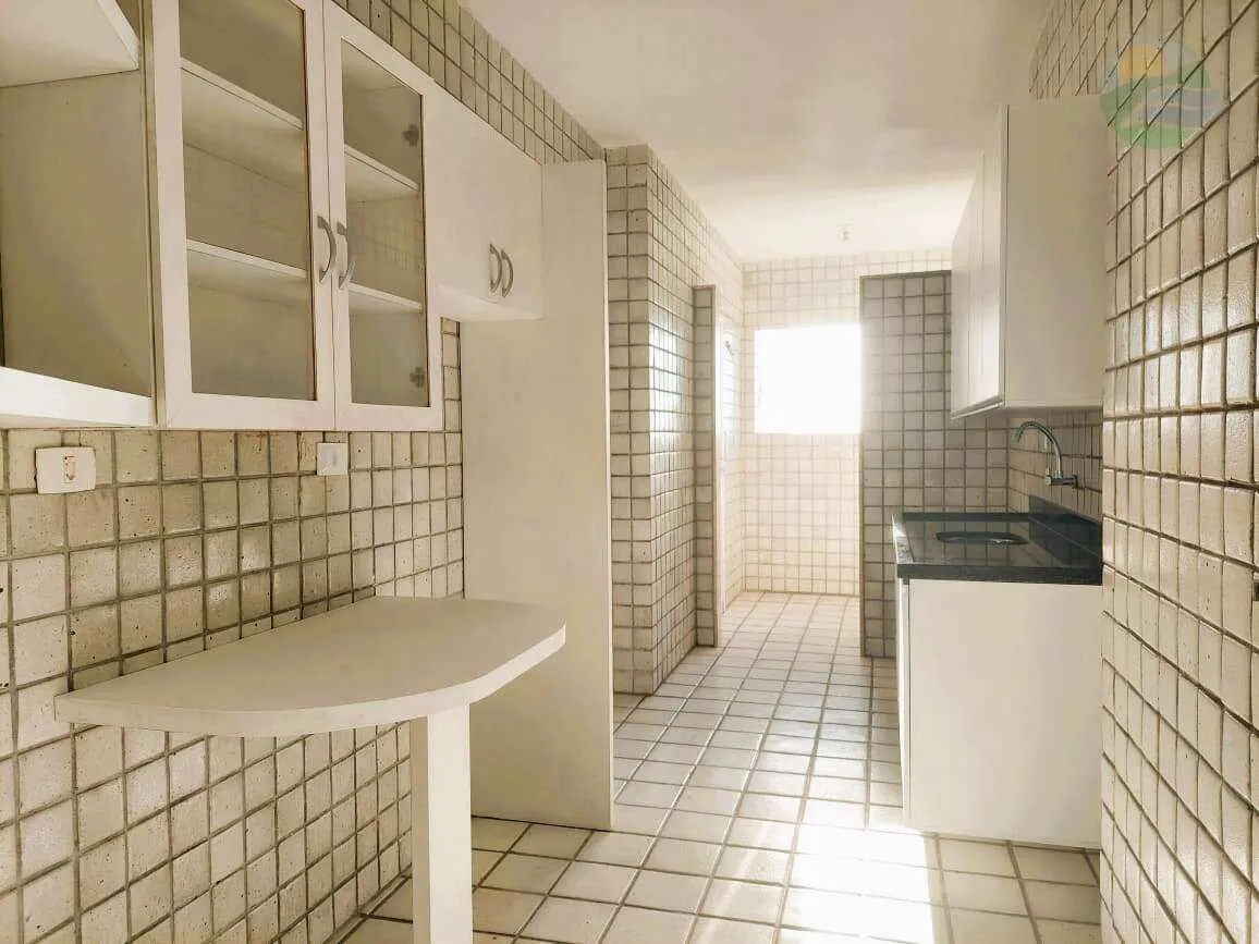 Imagem Apartamento com 4 quartos, andar alto, Venda/Locação, em Candeias, Jaboatão dos Guararapes.