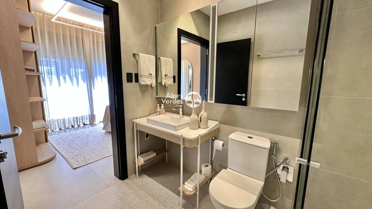 Imagem Vende-se casa prox a beira mar em Xangri-lá - 5 Quartos- Valor R$ 12.827.000,00