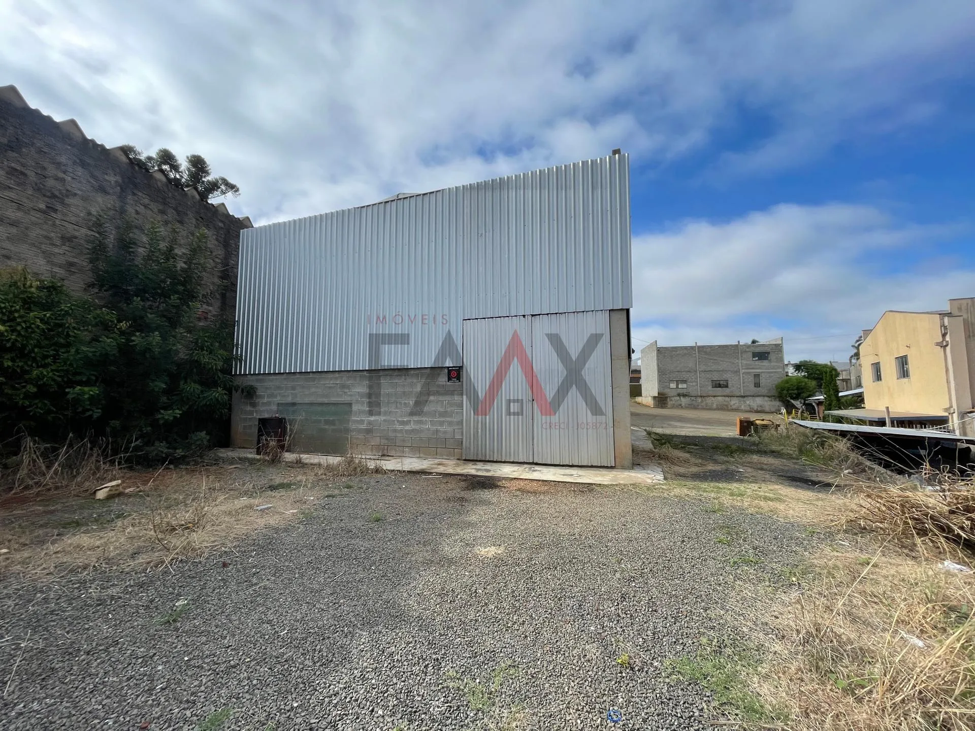 Foto do imóvel Barracão Comercial para Locação em Bonsucesso com 150m .