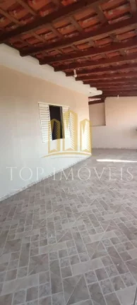 Imagem Espaçosa casa três dormitorios com edicula completa nos fundos