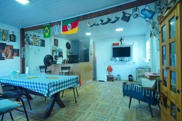 Imagem Casa espaçosa à venda no bairro Costa e Silva 4 dormitórios sendo 1 suíte.