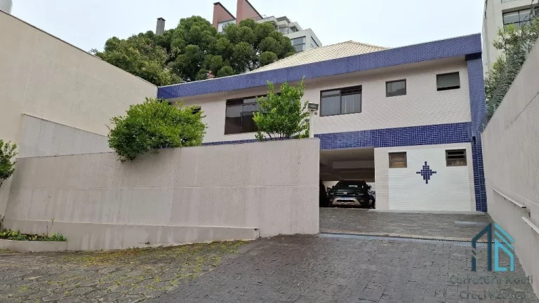 Imagem Prédio/comercial/residencial, 04 Cj e 02 lojas, + Casa com 07 suítes, no Bacacheri em Curitiba PR