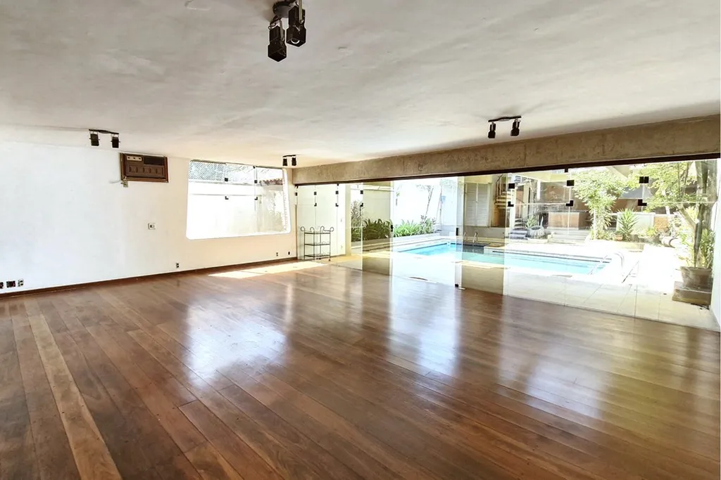 Foto do imóvel Casa à venda em São Paulo, Santo Amaro, com 5 quartos, 570.21m2