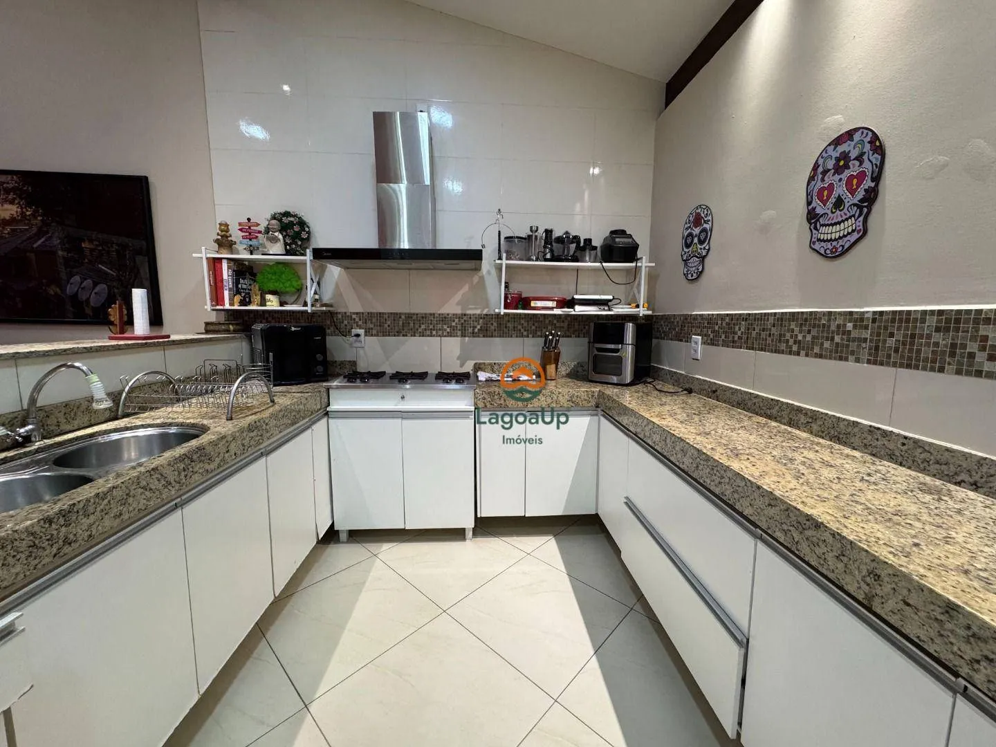 Imagem Casa com 4 dormitórios à venda, 188 m² por R$ 699.000,00 - Centro - Lagoa Santa/MG