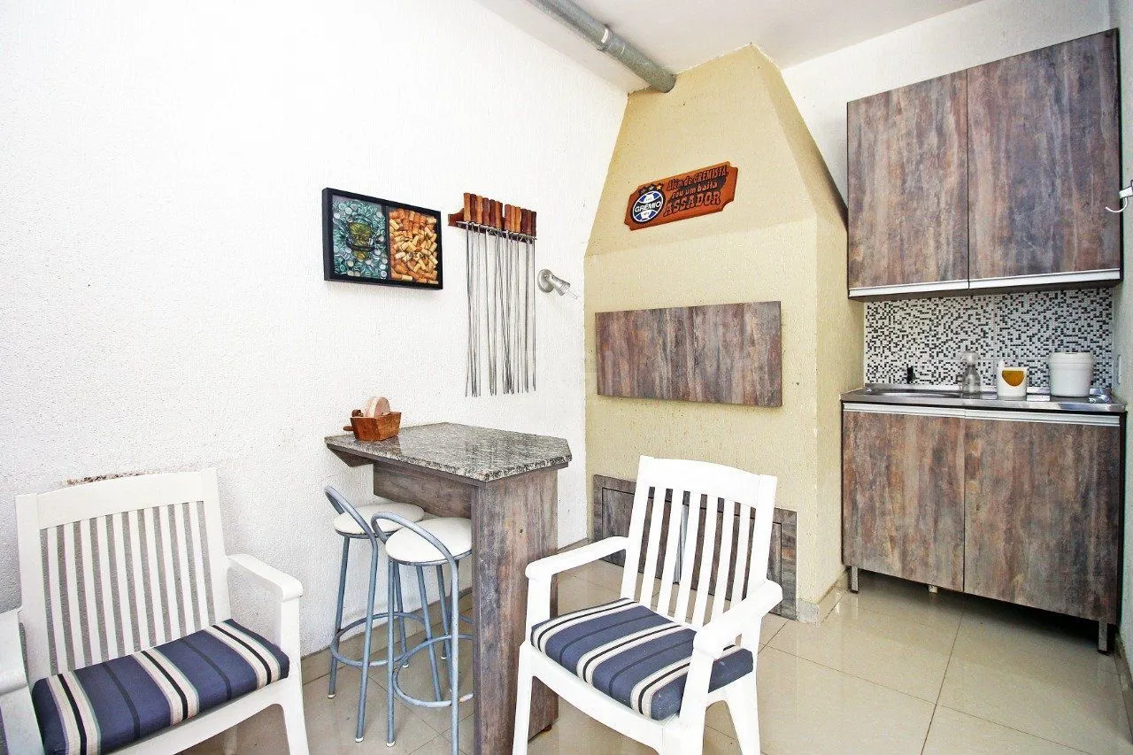 Imagem Casa 4 Suítes e 6 vagas de garagem no bairro Jardim Itu