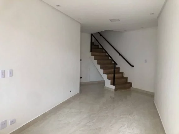 Imagem Sobrado com 2 dormitórios à venda, 60 m² por R$ 390.000,00 - Caiçara - Praia Grande/SP