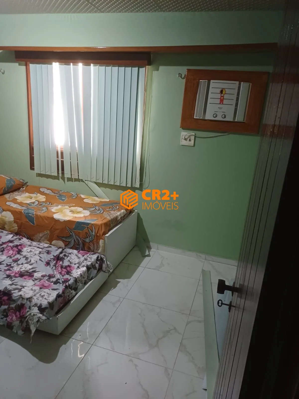 Imagem Vendo Apartamento, próximo do Mar! com 3 quartos em Boa Viagem