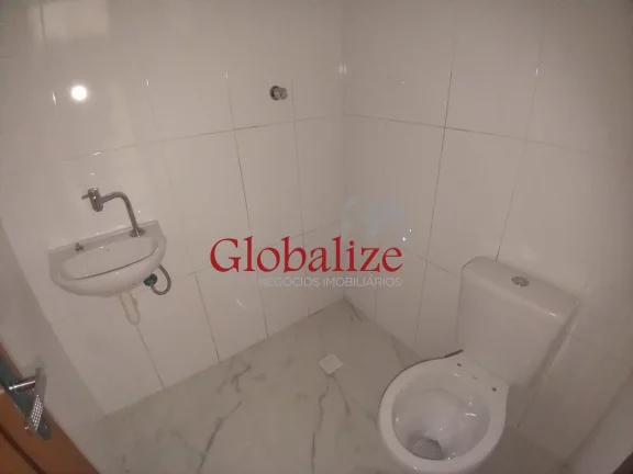 Imagem Casa Sobreposta à venda com 140m², 3 quartos, 1 suíte, closet e vaga para 2 carros por R$1.099.000,00