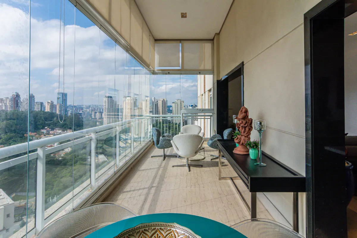 Imagem Apartamento para venda em Vila Andrade com 3 quartos, sendo 3 suítes, 200m2