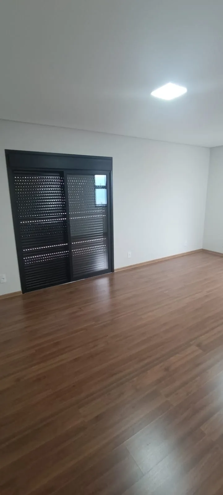 Imagem Casa de Alto Padrão no Condomínio Golden Park ? 225m², 3 Suítes, Piscina e Área Gourmet