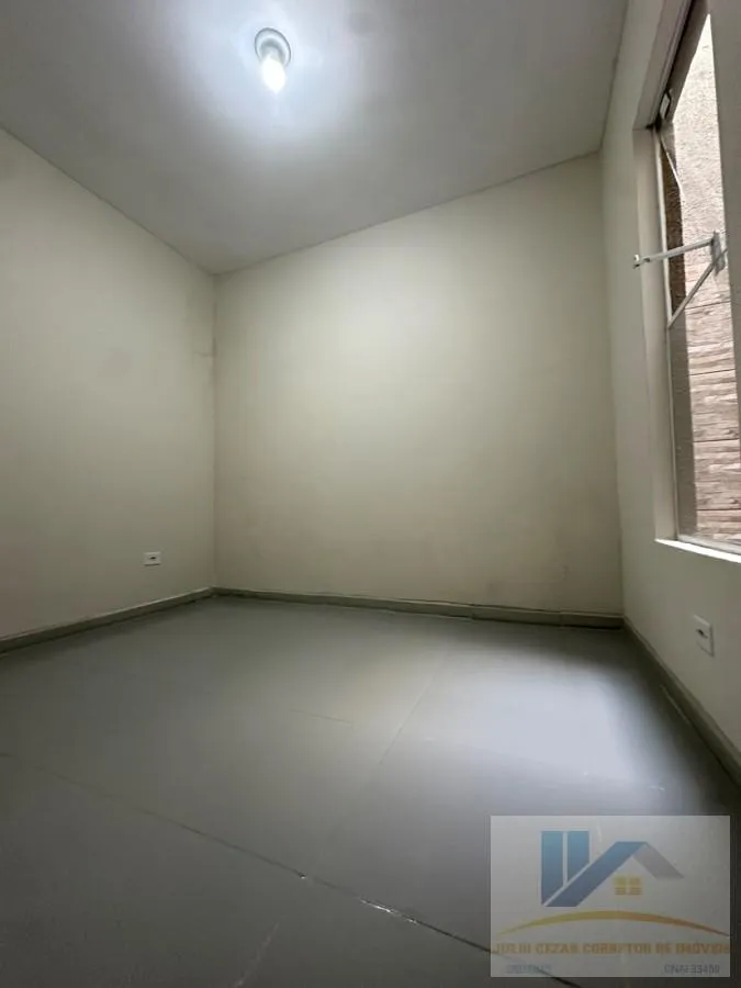 Imagem Casa para Venda em Curitiba, Tatuquara, 2 dormitórios, 1 banheiro, 2 vagas