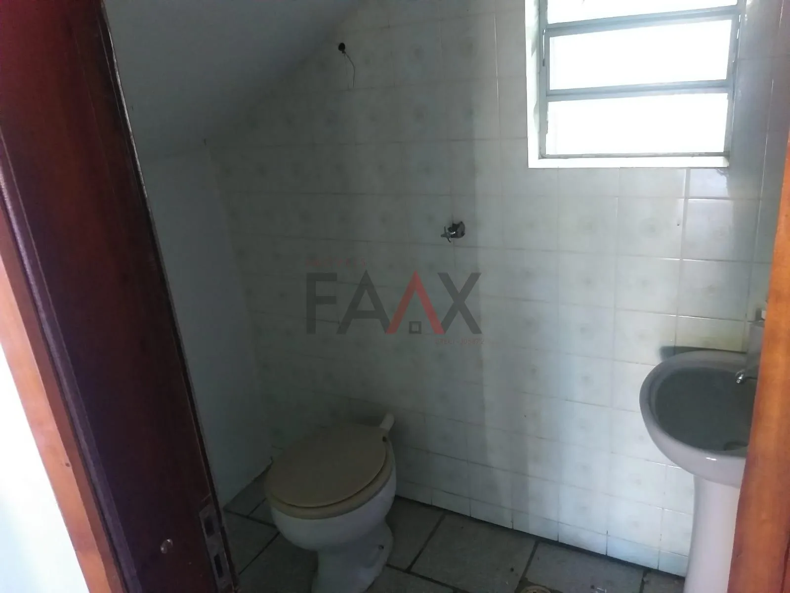 Imagem Sala comercial ao Lado do GRESGA em frente a Av. Manoel Ribas em GUARAPUAVA
