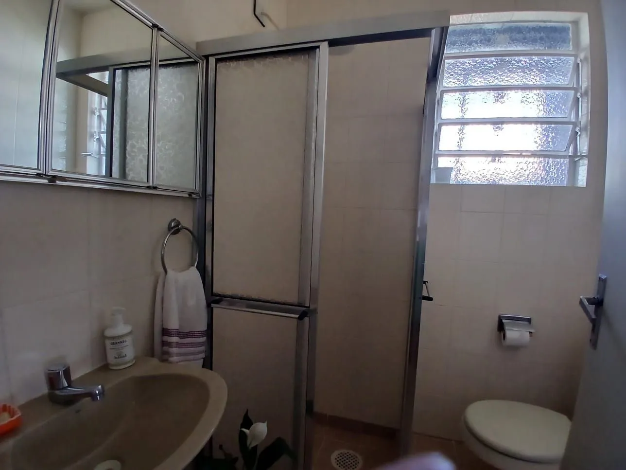 Imagem Casa com 03 dormitorios e amplo jardim no bairro Santa Tereza /RS