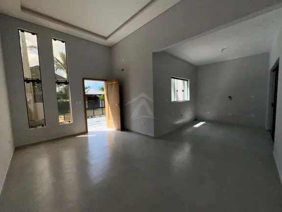Imagem CASA COM PISCINA, 3 QUARTOS SENDO 1 SUÍTE, PONTAL