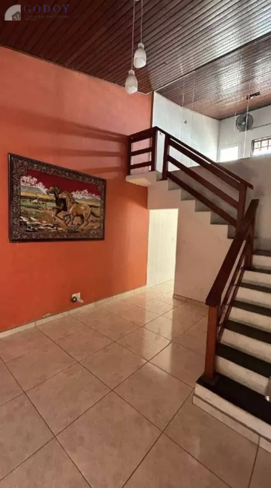 Imagem Oportunidade! Casa com 3 dormitórios,mezanino, vista espetacular do terraço
