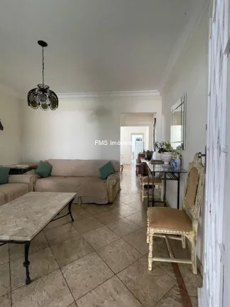 Imagem Imóvel de Luxo na Vila Mariana: Casa com 5 Quartos, 2 Suítes e 220m² em São Paulo-SP