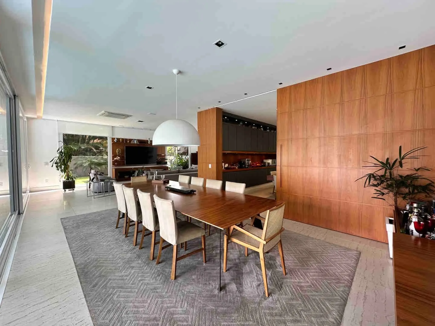 Imagem Casa de 540m² de Construção Localizada no Coração de Alphaville 1!