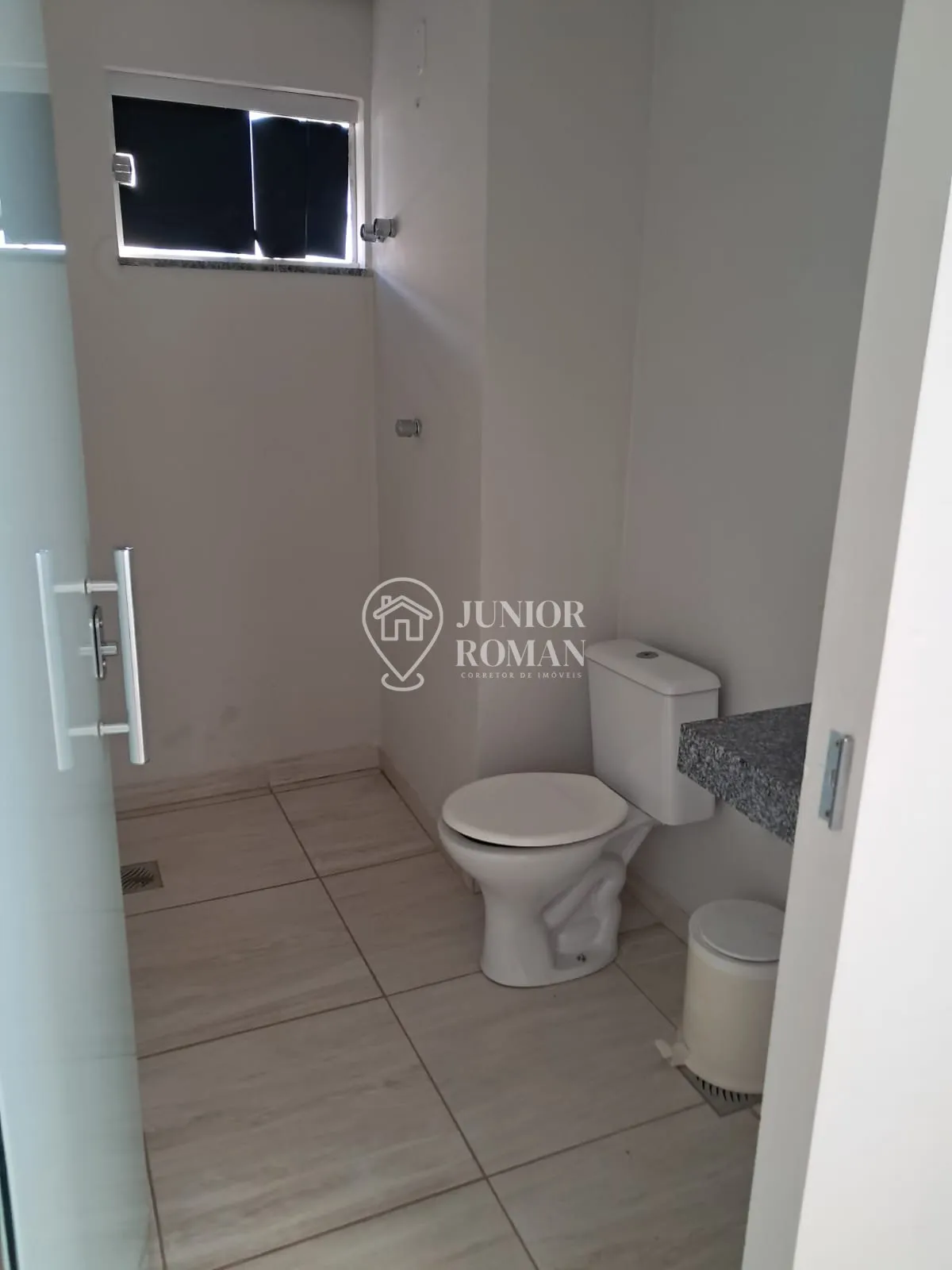 Imagem SALA COMERCIAL NO CENTRO COM AR CONDICIONADO - BARREIRAS/BA