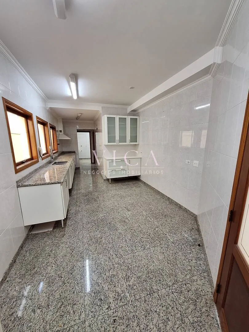 Imagem Alphaville 4|Casa 365m² 4 dorms, 2 suítes, piscina e area gourmet|R$ 14.350