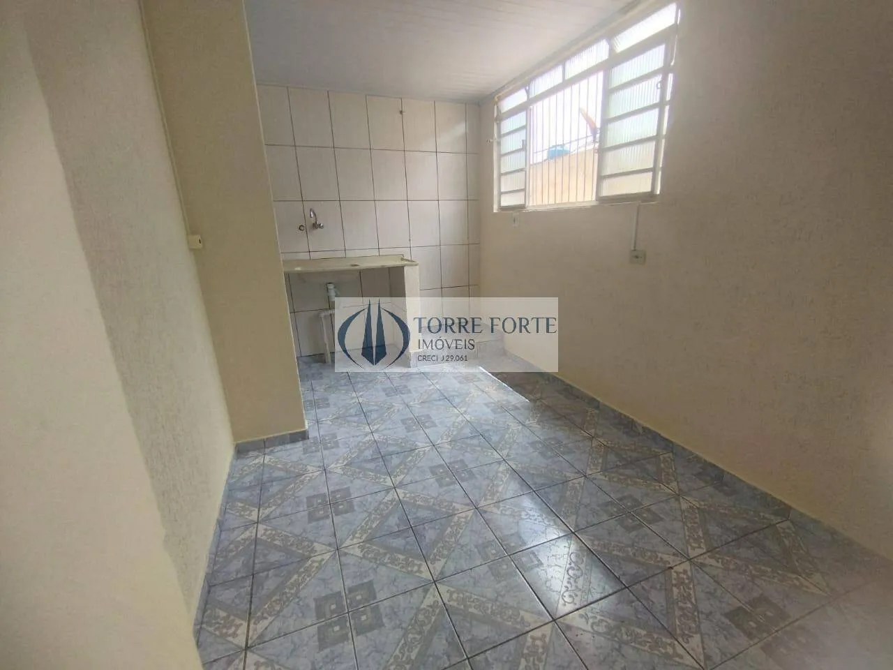 Imagem 3 Casas mais Salão Grande no Centro da Penha .
