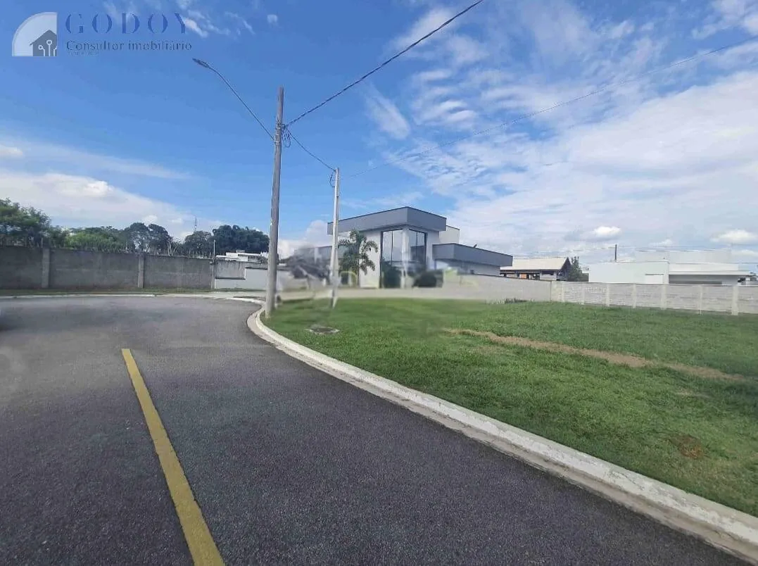 Imagem Terreno de 450 m² à Venda no Reserva Bonsucesso - Lote Plano