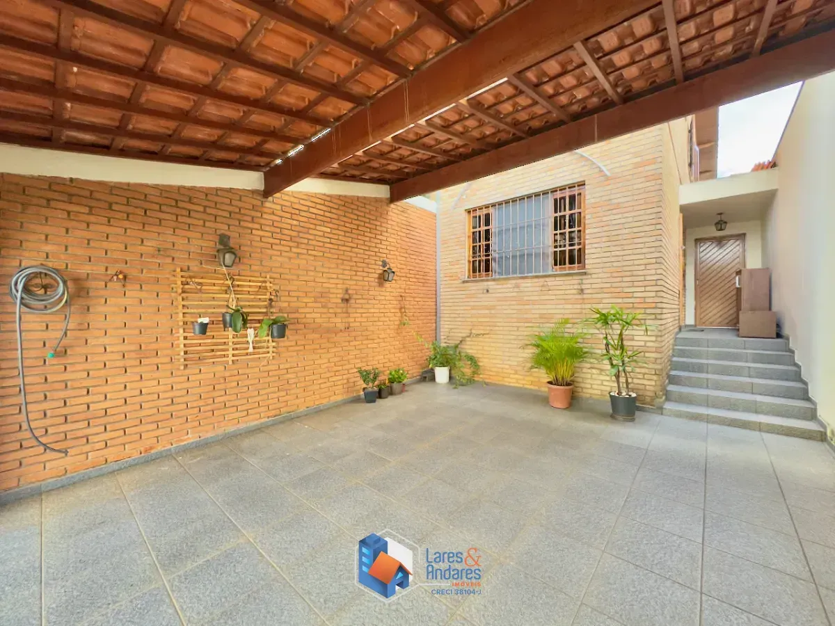 Foto do imóvel Sobrado para venda em Vila Marari com 3 quartos, sendo 3 suítes, 157m² em Rua Teodósio Nobre