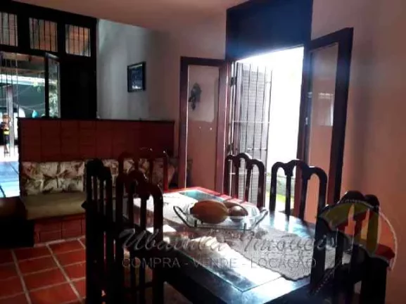 Imagem Belo sobrado de esquina no Itaguá!