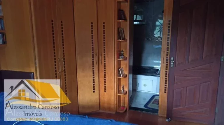 Imagem Vendo casa de alto padrão com piscina e sauna no Centro de Friburgo