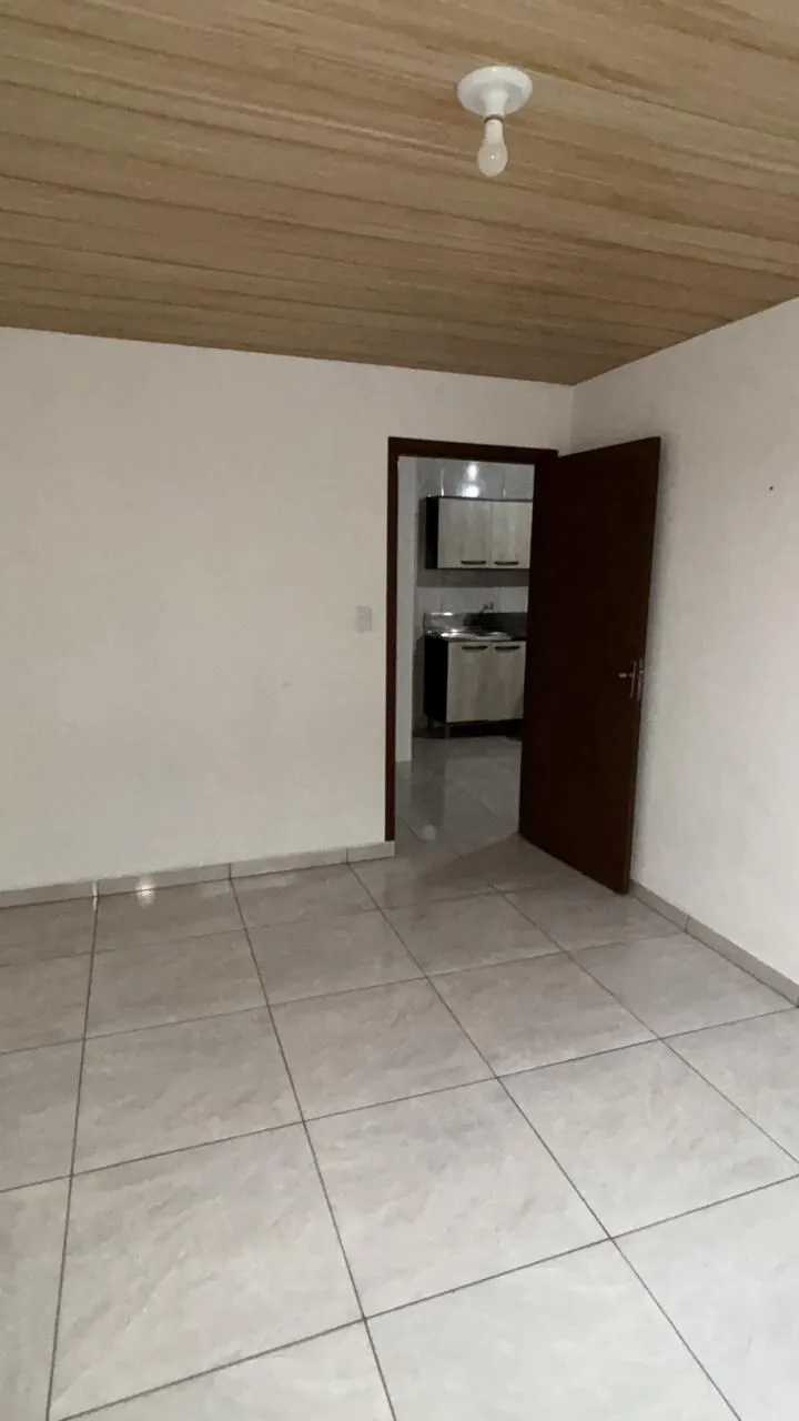 Imagem CASA PARA LOCAÇÃO NO BAIRRO ESPINHEIROS