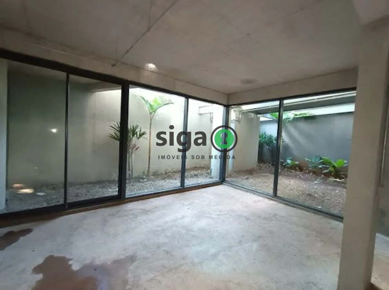 Imagem Loja para locação com 389m², 2 banheiros, fachada Ativa, em Pinheiros, no contrapiso