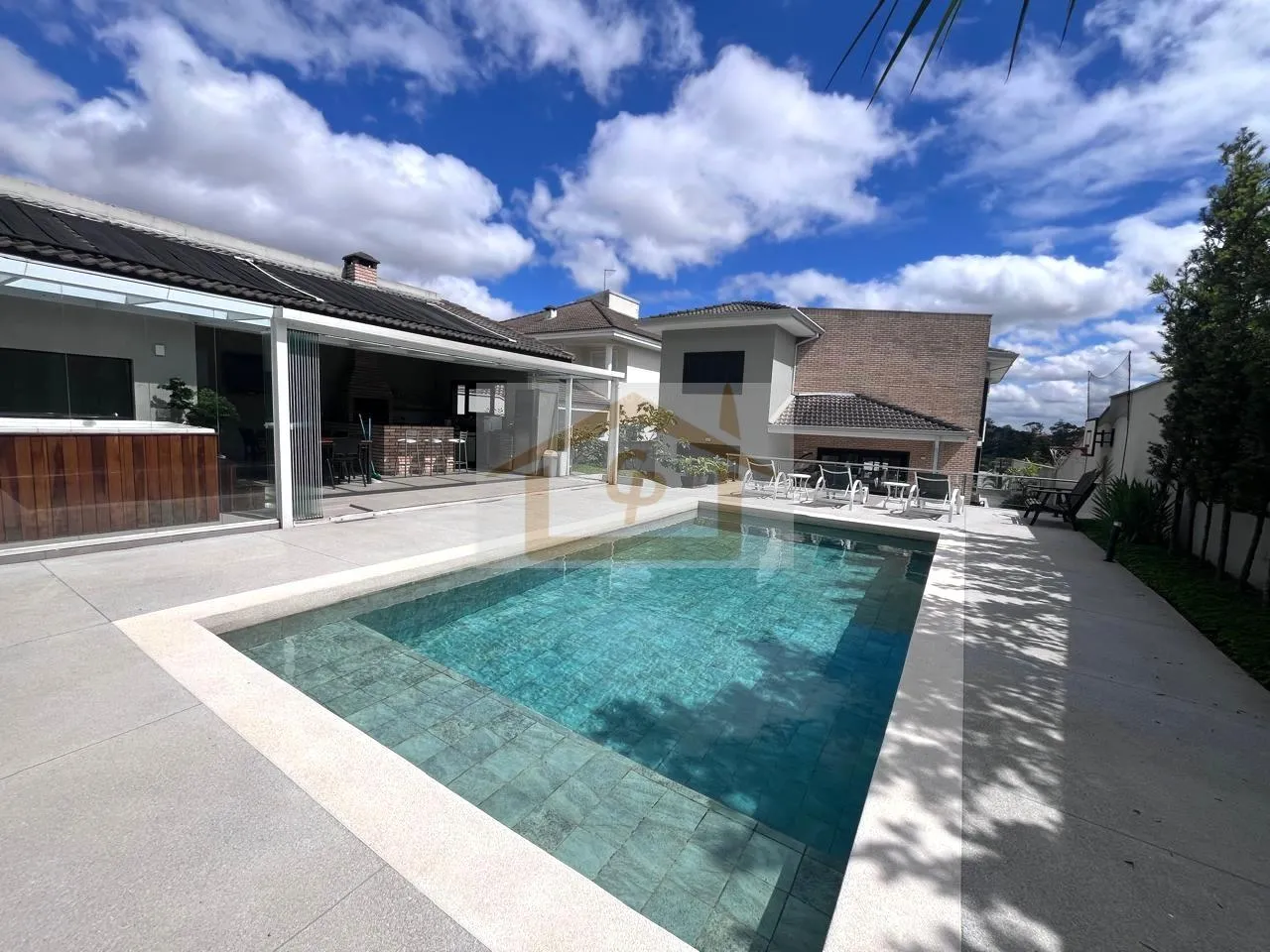 Foto do imóvel Casa Sustentável de Alto Padrão | 5 Suítes | 550m² | Mobiliada