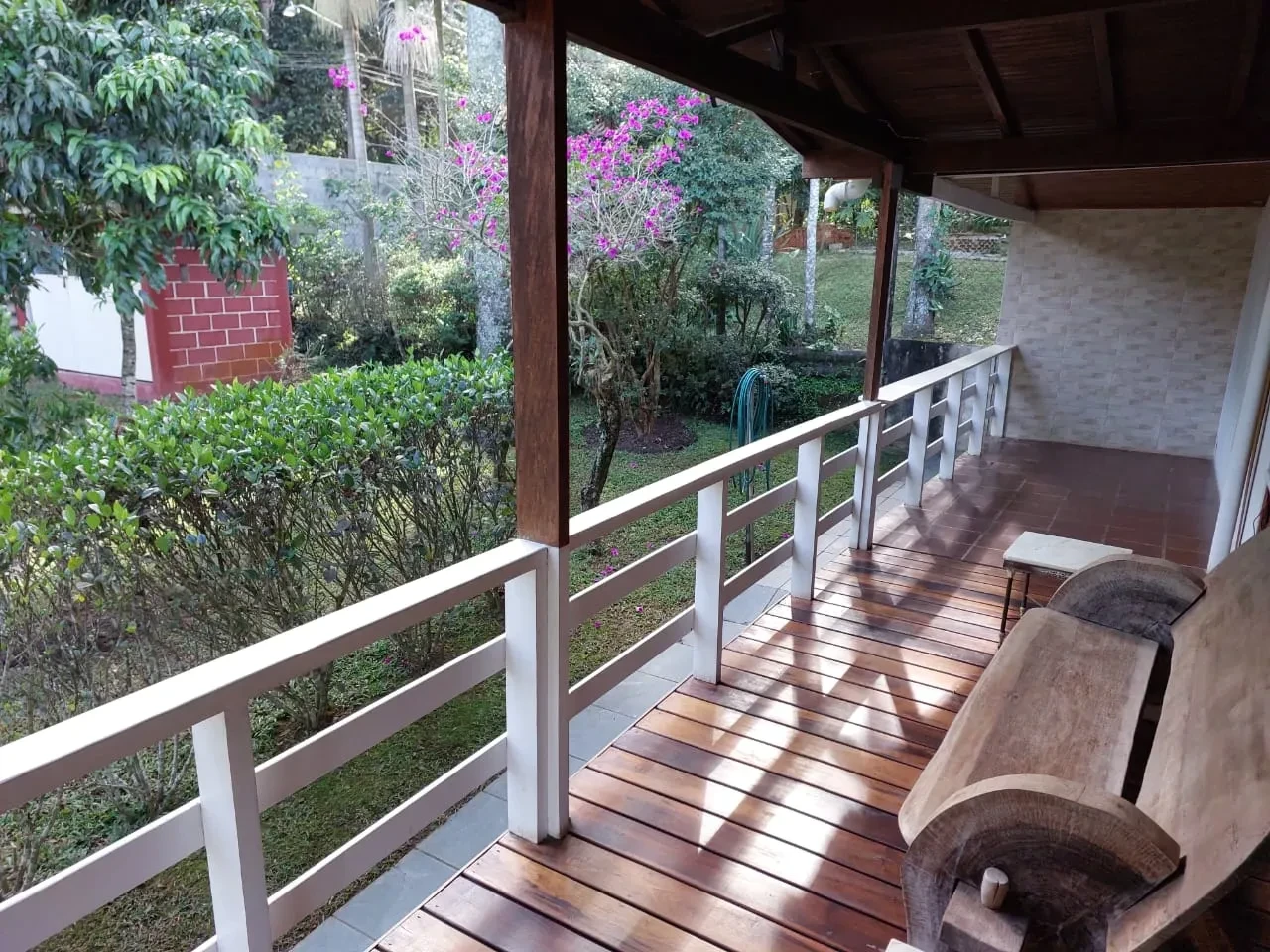 Imagem Chácara com 3 Quartos à Venda, 2000 metros em Jardim Colibri - Embu das Artes