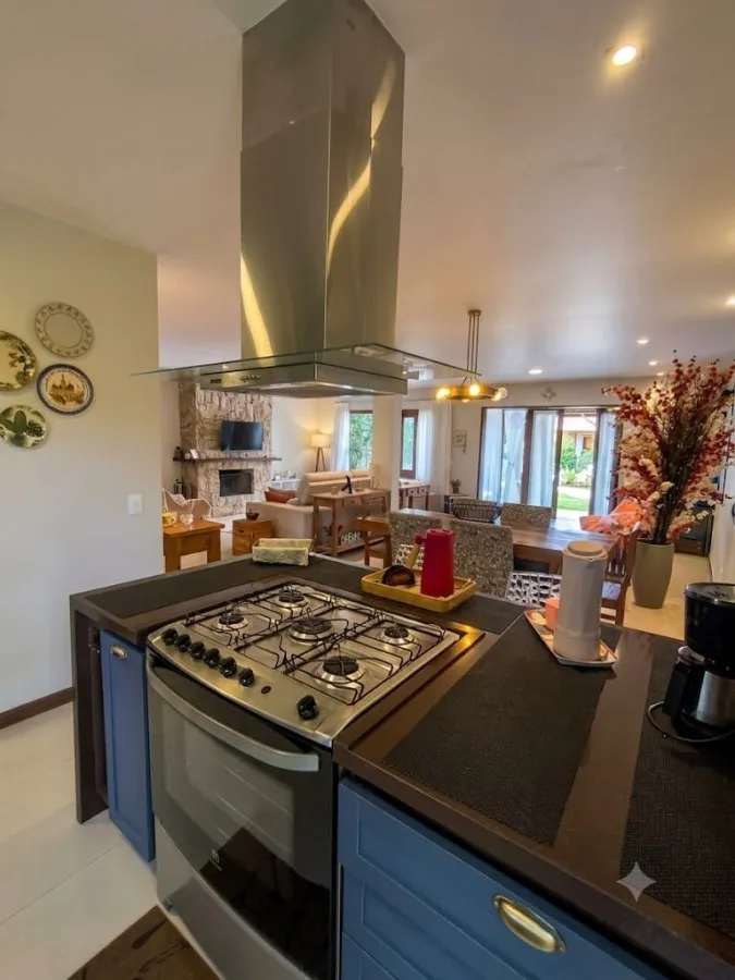 Imagem Casa em Condomínio para Venda em Petrópolis / RJ no bairro Cuiabá