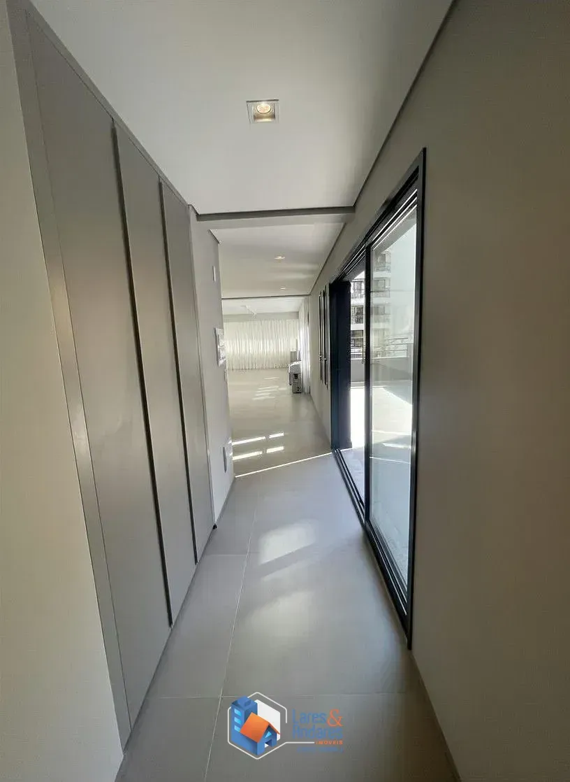 Imagem Duplex para venda em Jardim Paulista com 2 quartos, sendo 2 suítes, 197m²