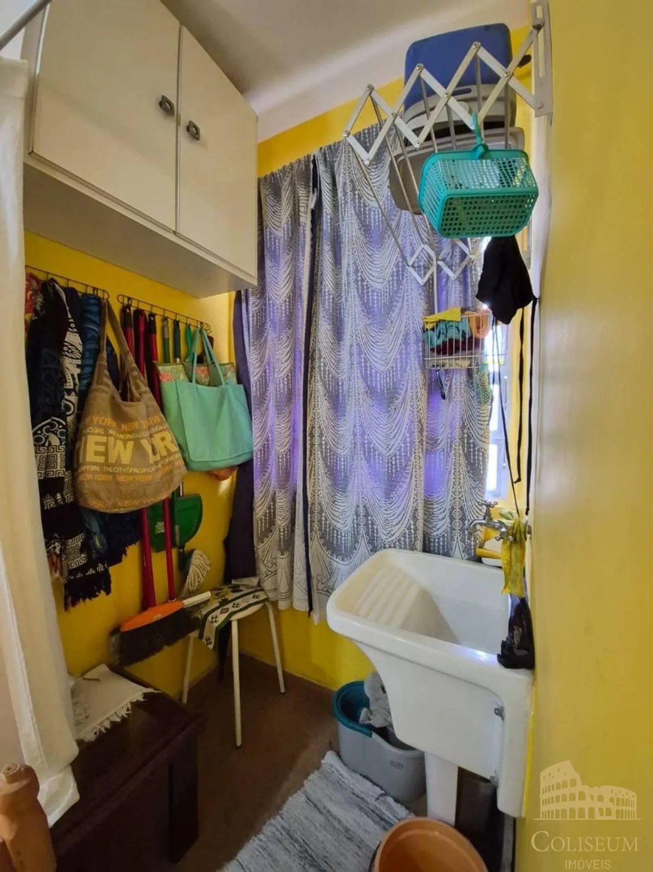 Imagem Apartamento com 2 dormitórios à venda, 50 m² por R$ 300.000,00 - Canto do Forte - Praia Grande/SP