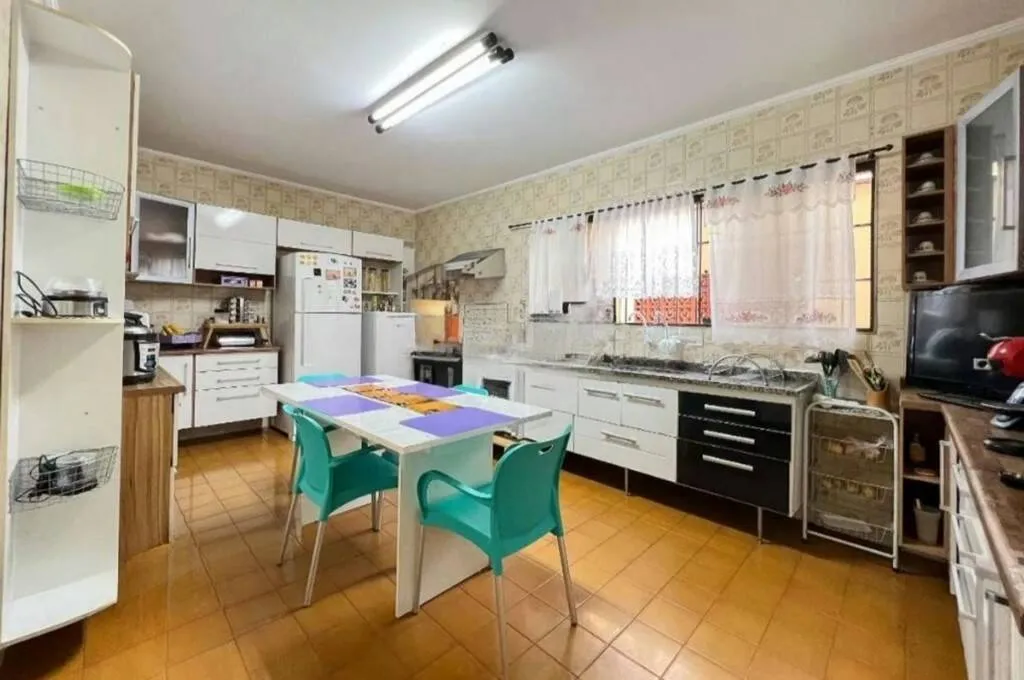 Imagem Casa Alto da Lapa - 163M², 3 Dorms, 1 Suíte, 6 Vagas, Churrasqueira.