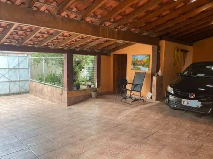 Foto do imóvel Casa à venda 3 Quartos, 1 Suite, 1 Vaga, 250M², Azeredo, Pindamonhangaba - SP