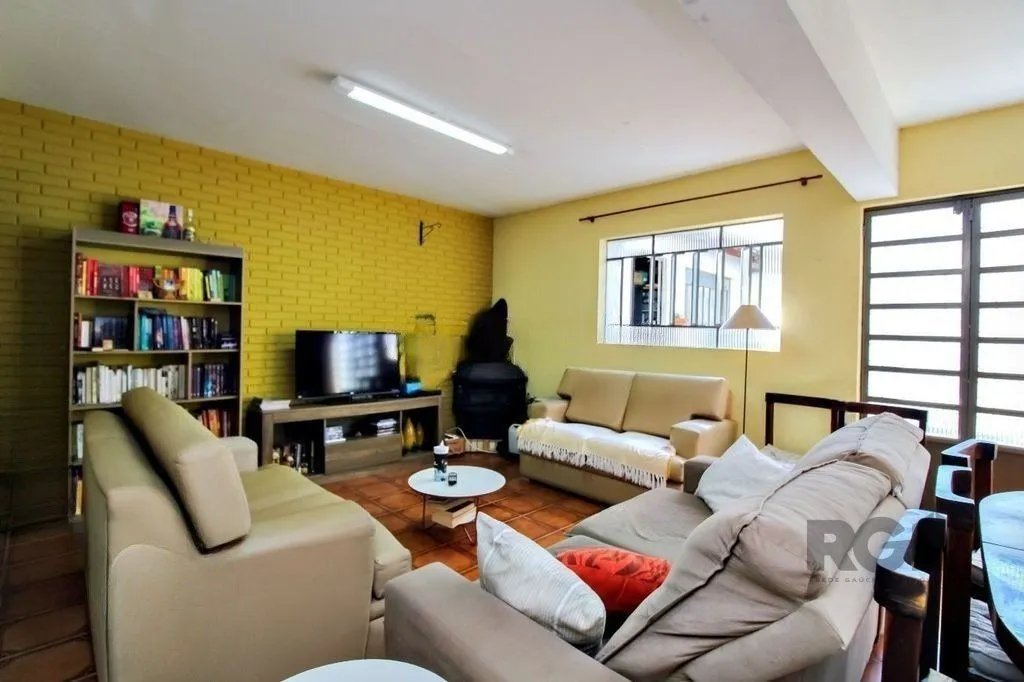 Imagem Casa 4 Dormitórios Bairro Gloria.