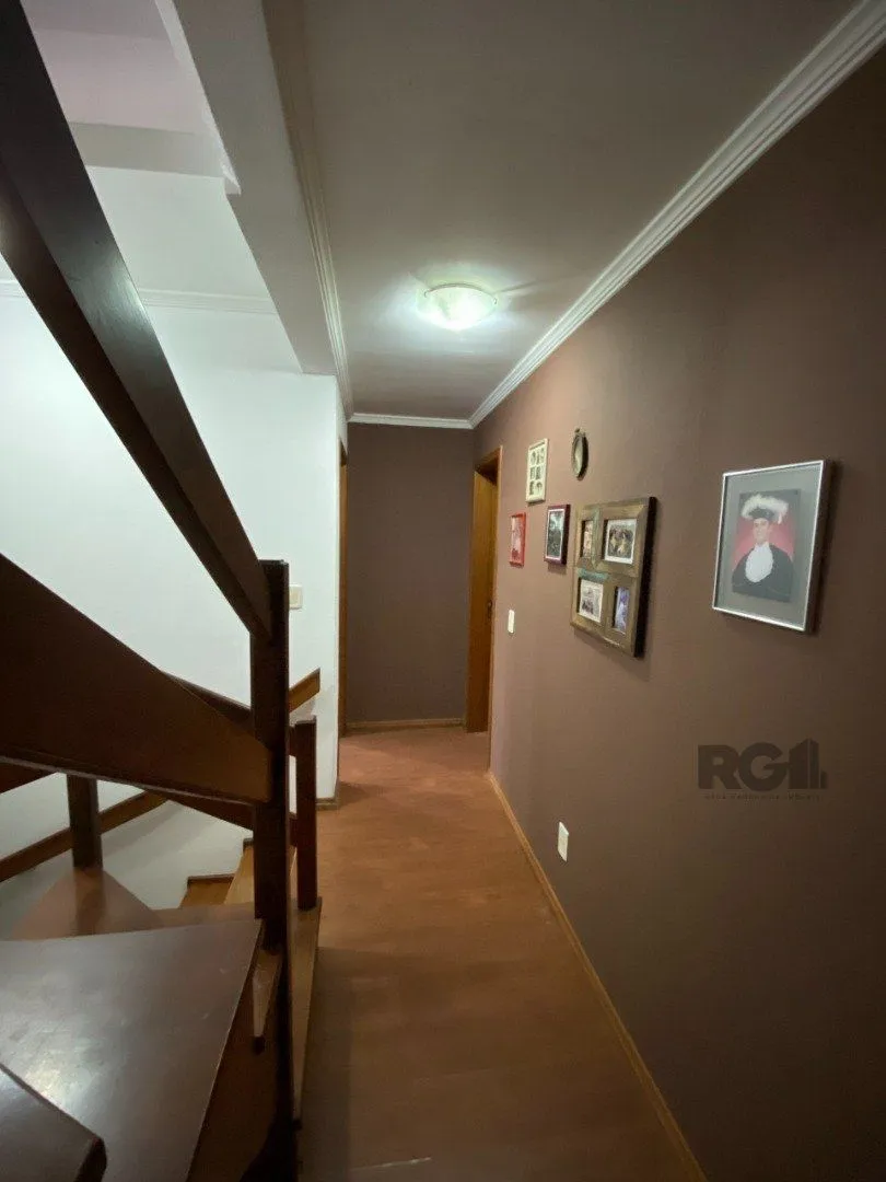 Imagem Casa para Venda - 350m², 4 dormitórios, sendo 4 suites, 4 vagas - Tristeza