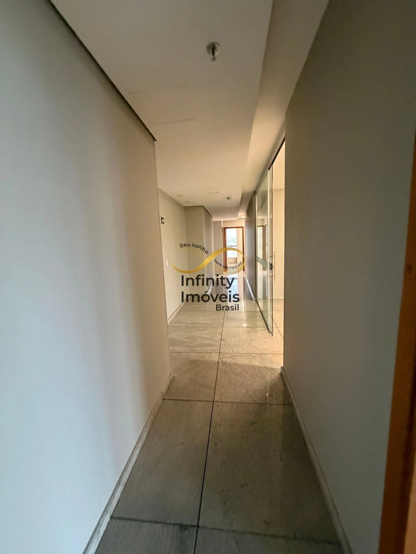 Imagem Sala comercial à venda no bairro Santa Efigênia - Belo Horizonte/MG