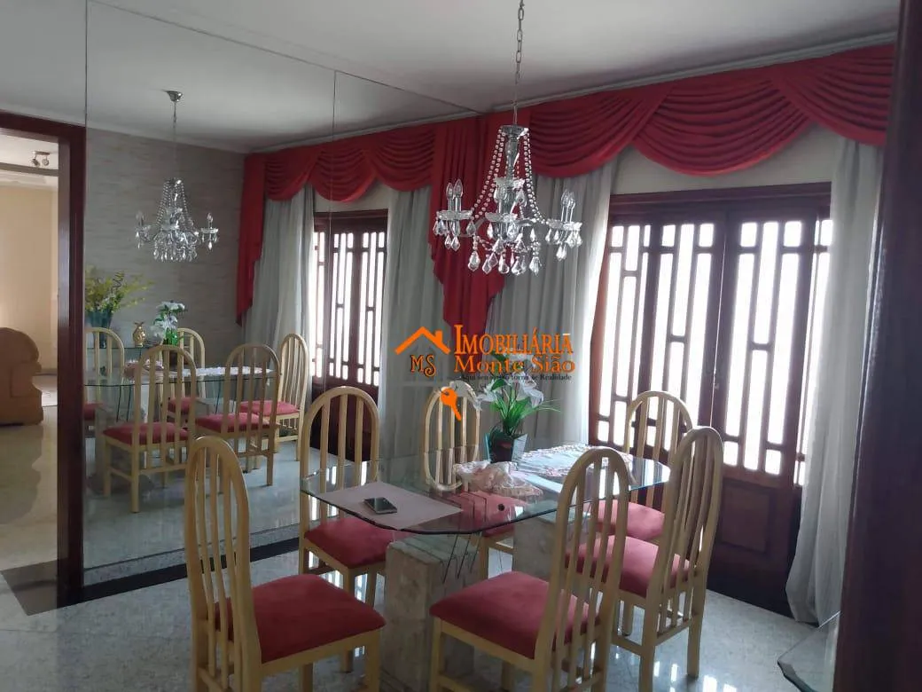 Foto do imóvel Sobrado com 3 dormitórios à venda, 279 m² por R$ 1.272.000,00 - Jardim Santa Mena - Guarulhos/SP