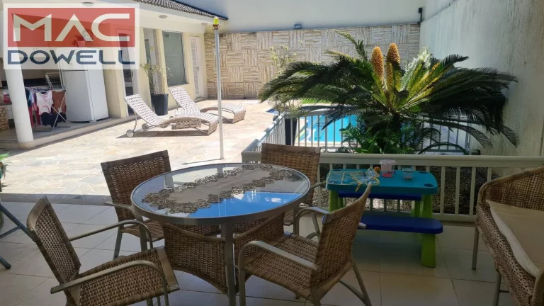 Imagem Casa Duplex de 300 m² com 3 suítes a venda - Camboinhas - Niterói/RJ