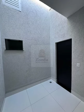 Imagem Imperdível Casa à Venda em Cuiabá-MT, Jardim Califórnia: 3 quartos, 2 suítes, 2 salas, 4 banheiros, 4 vagas - 189,66m².