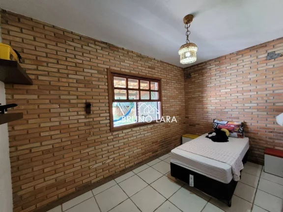 Imagem Casa com 4 dormitórios à venda, 250 m² por R$ 890.000,00 - Condomínio Fazenda Solar - Igarapé/MG