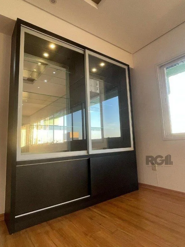 Imagem Excelente apartamento com 3 dormitórios, 2 vagas de garagem próximo ao Iguatemi