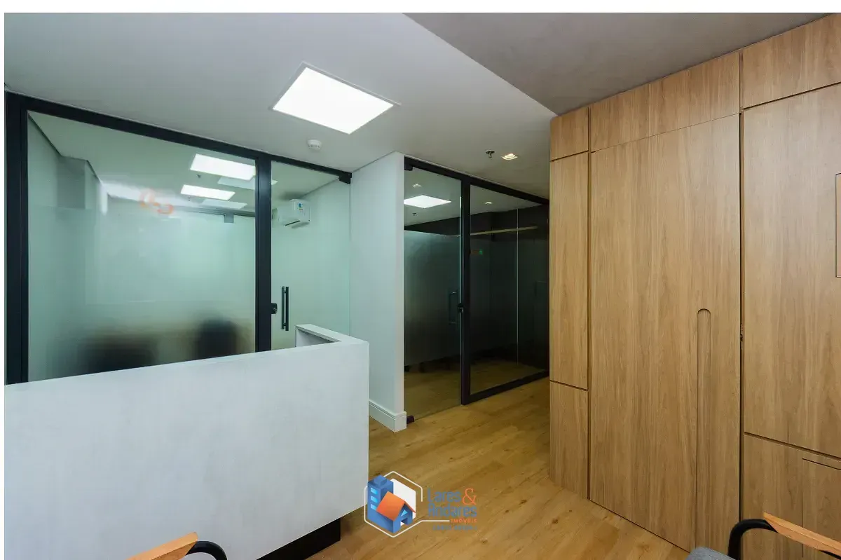 Foto do imóvel Conjunto comercial para venda em Santo Amaro, 80m² em Rua Henri Dunant