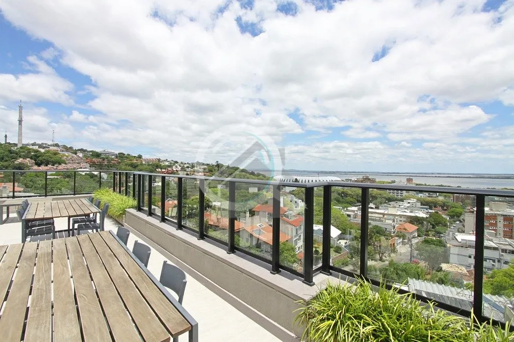 Imagem Excelente apartamento MOBILIADO de 3 Suites. Empreendimento de alto padrão no bairro Menino Deus! L...